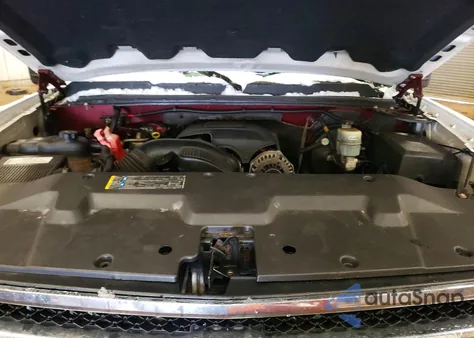 2008 Chevrolet Silverado C1500 из США, поврежденный, VIN 1GCEC19J98E144613